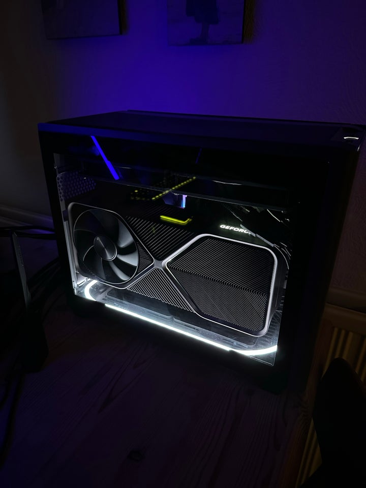 Selvbyg 5800X3D | RTX 4090 | 32GB