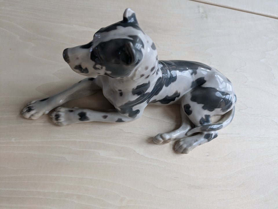 Porcelæn Granddannoir hund Bing