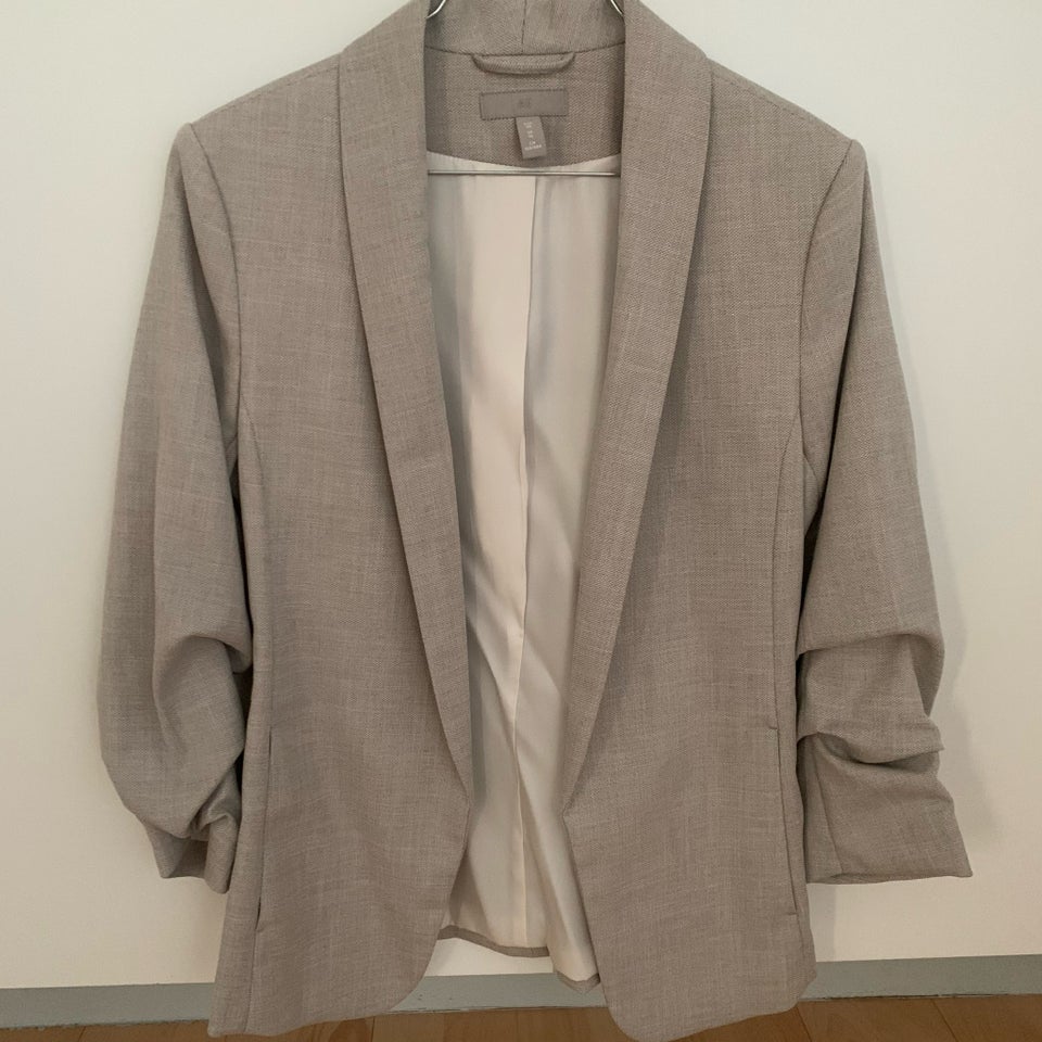 Blazer, str. 38, H  M