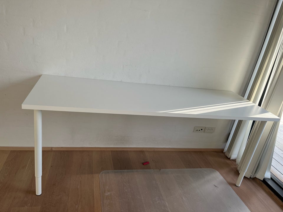 Skrivebord, Ikea, b: 186 d: 63