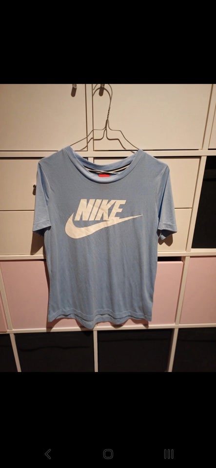 T-shirt Nike str 36