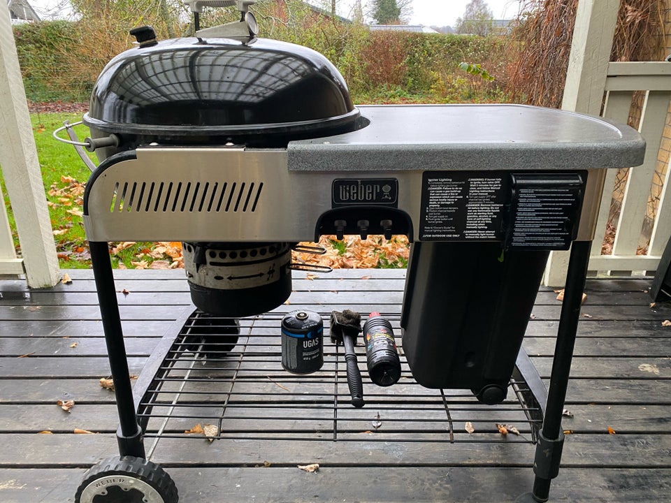 Kuglegrill, Weber Performer