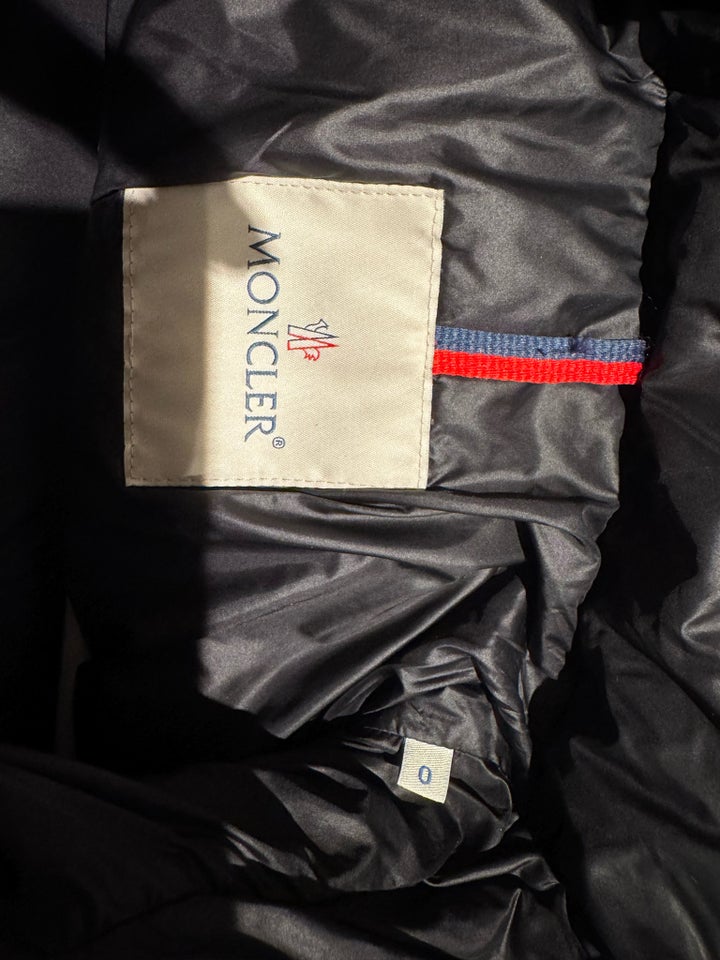 Dynejakke, str. 34, Moncler