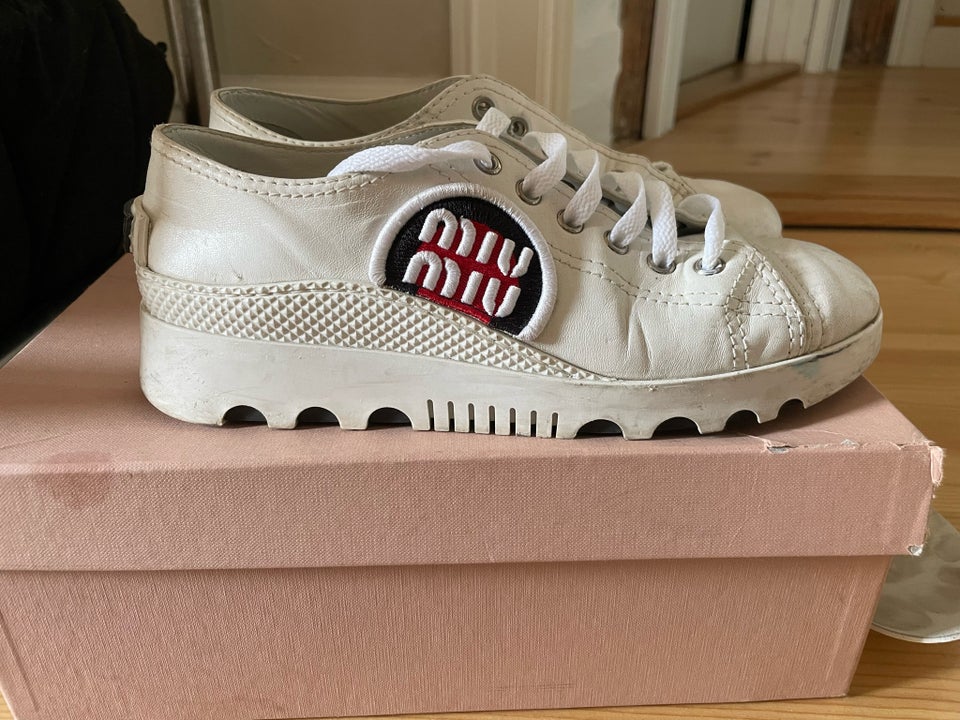 Sneakers, str. 37, Miu Miu