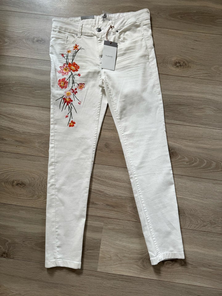 Jeans, B.Young, str. 38