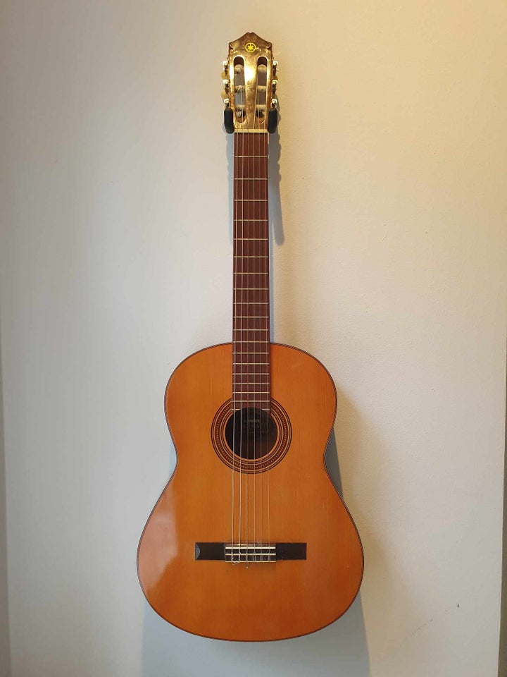 Spansk Yamaha G-50 A