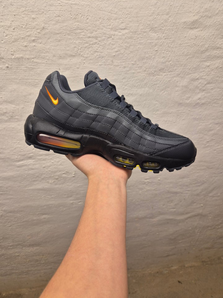 Sneakers, Nike Air Max 95