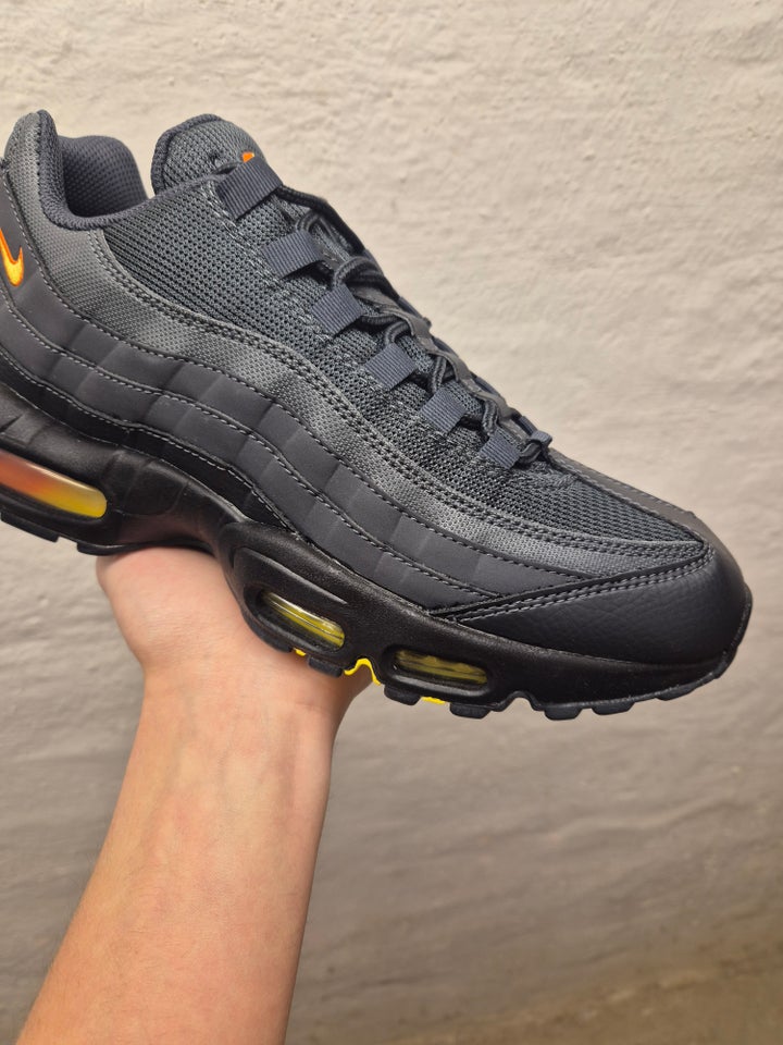 Sneakers, Nike Air Max 95