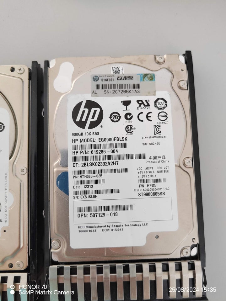 HP 300 GB God