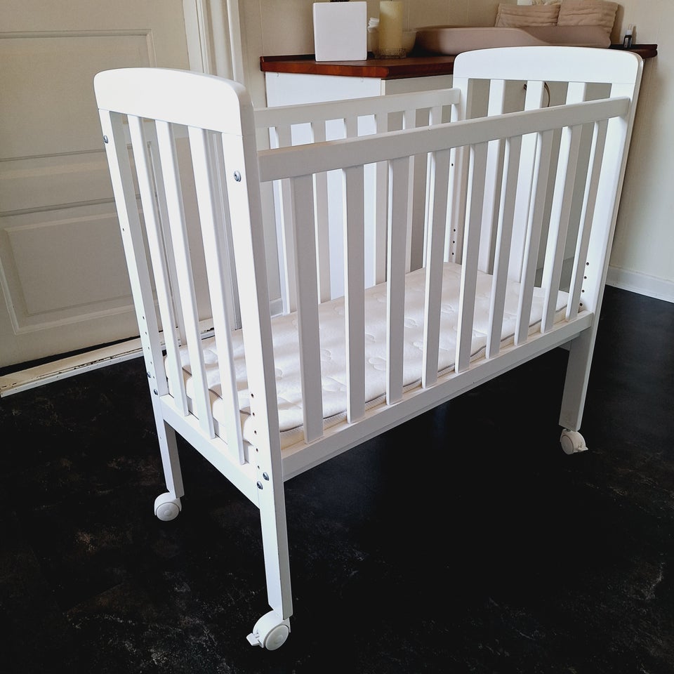 Vugge Babydan bedside crib By my