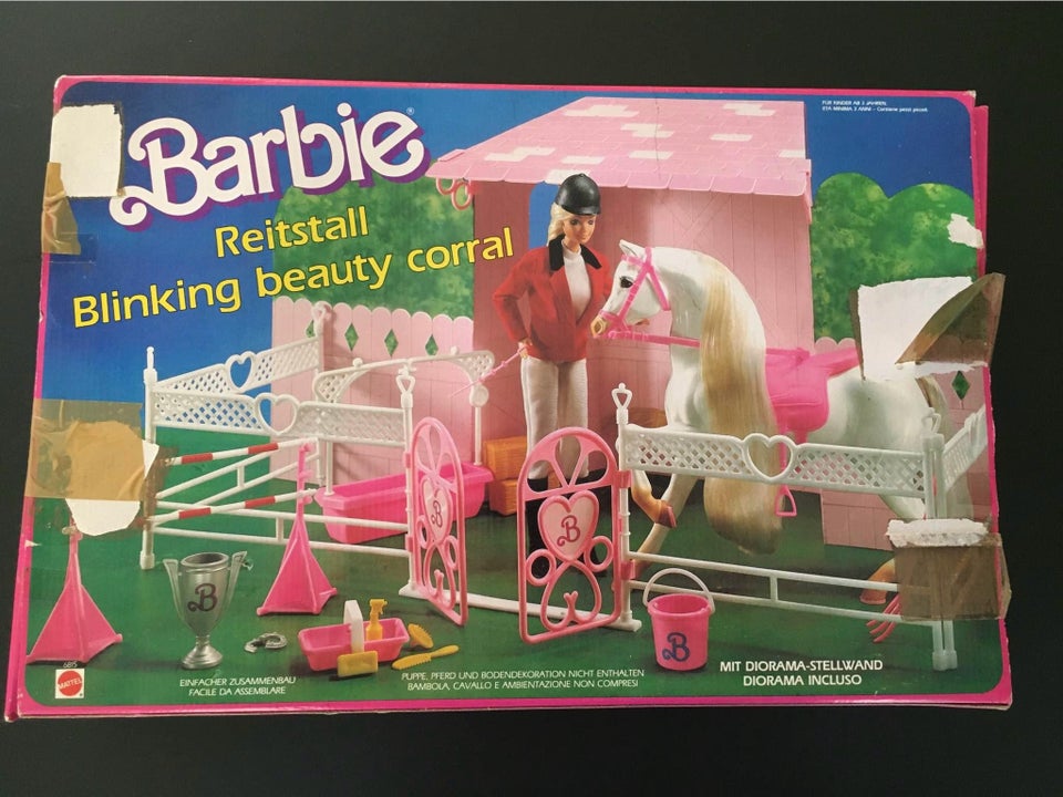 Barbie, Ridestald rideskole