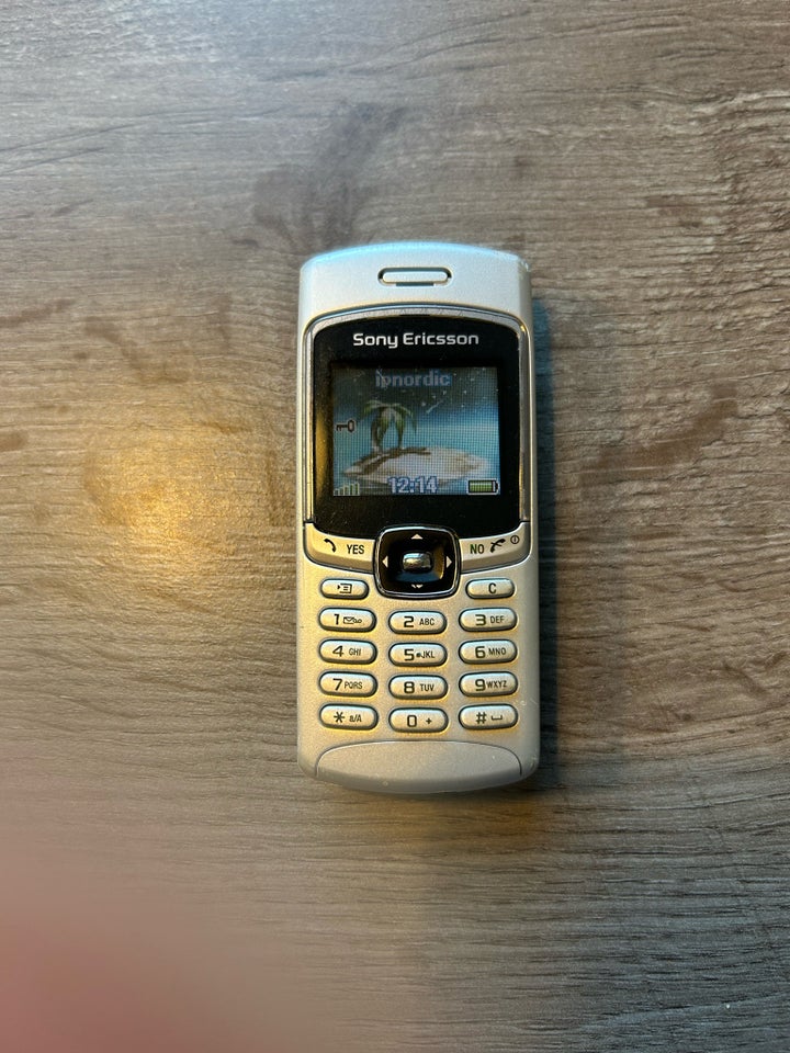 Sony Ericsson T230, God