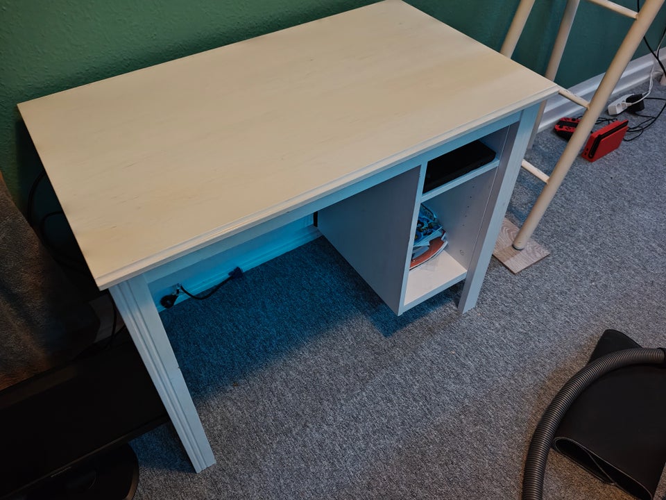 Skrive-/computerbord, Ikea