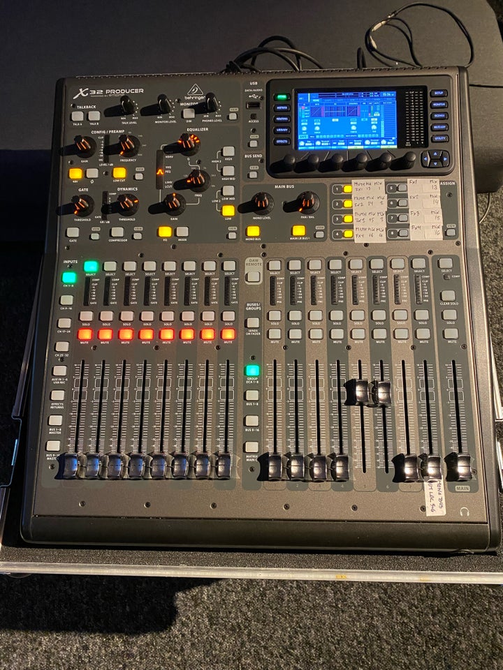 Digital mixer Behringer/Midas