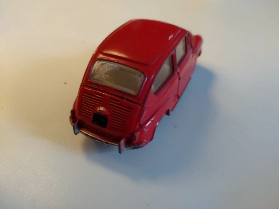 Biler DINKY FIAT 600