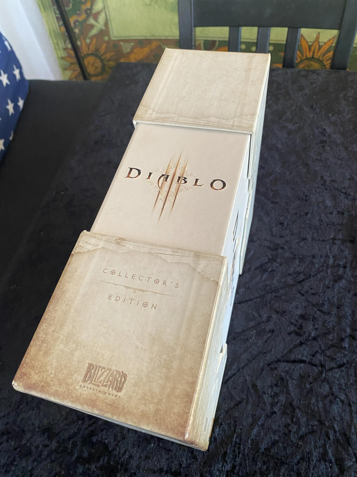 Diablo 3 Collectors Edition, til