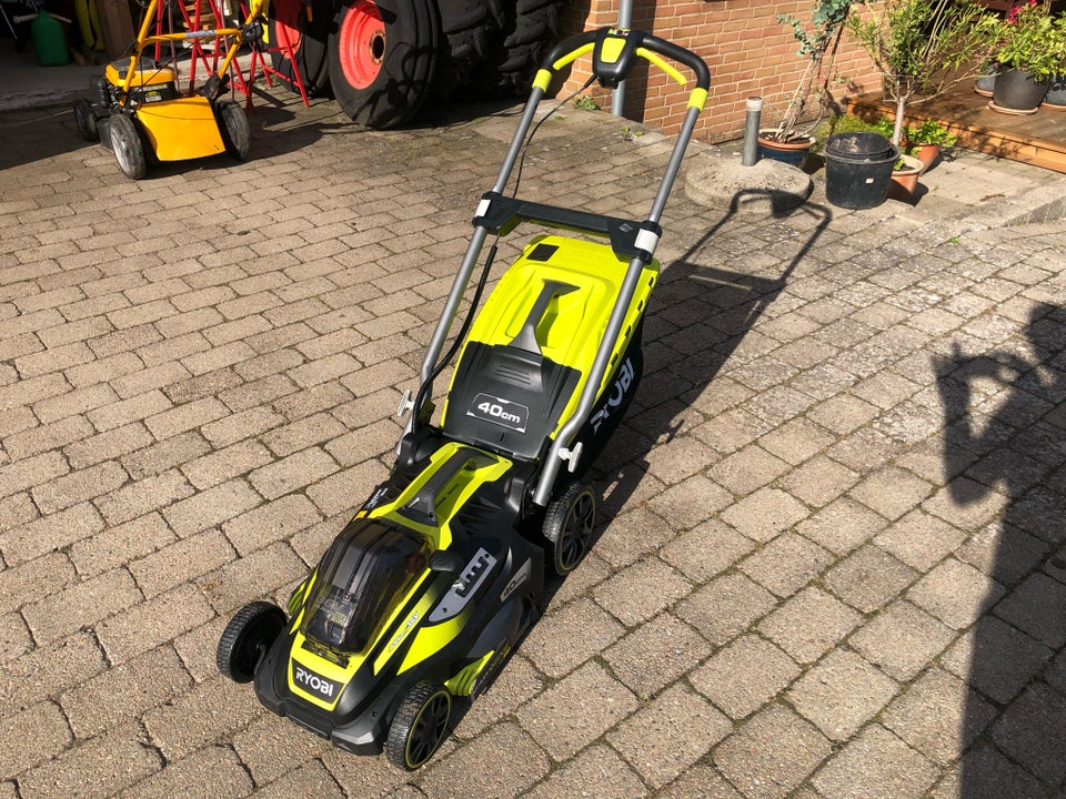 Rotorklipper Ryobi RLM36B41H