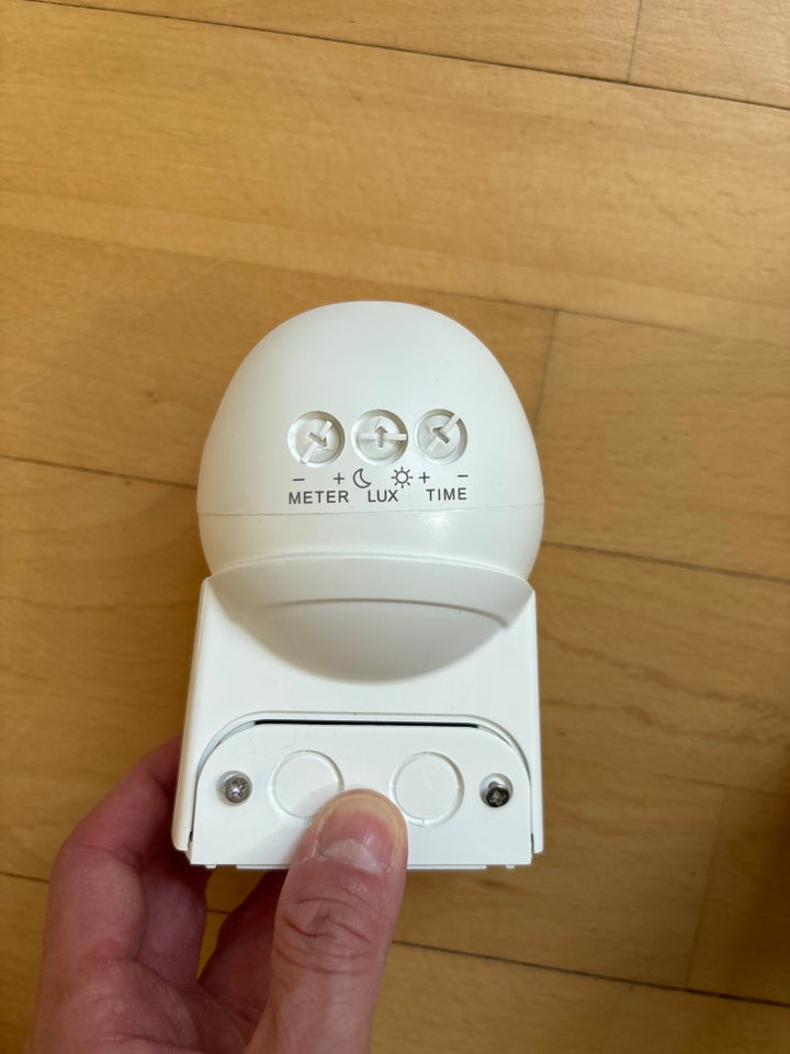 PIR sensor, Niko