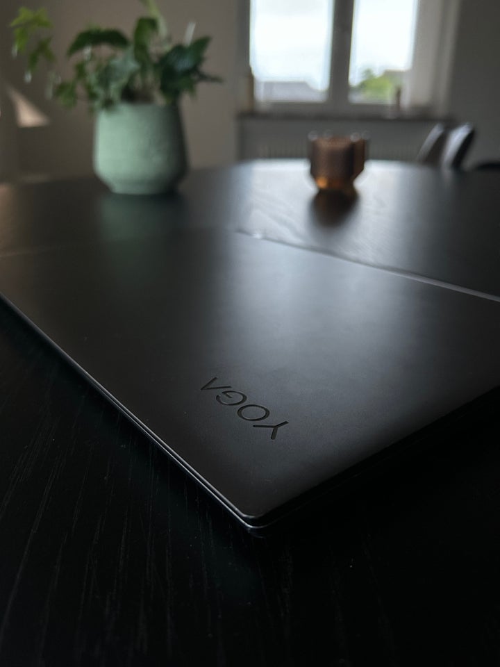 Lenovo Lenovo Yoga C930  Intel Core