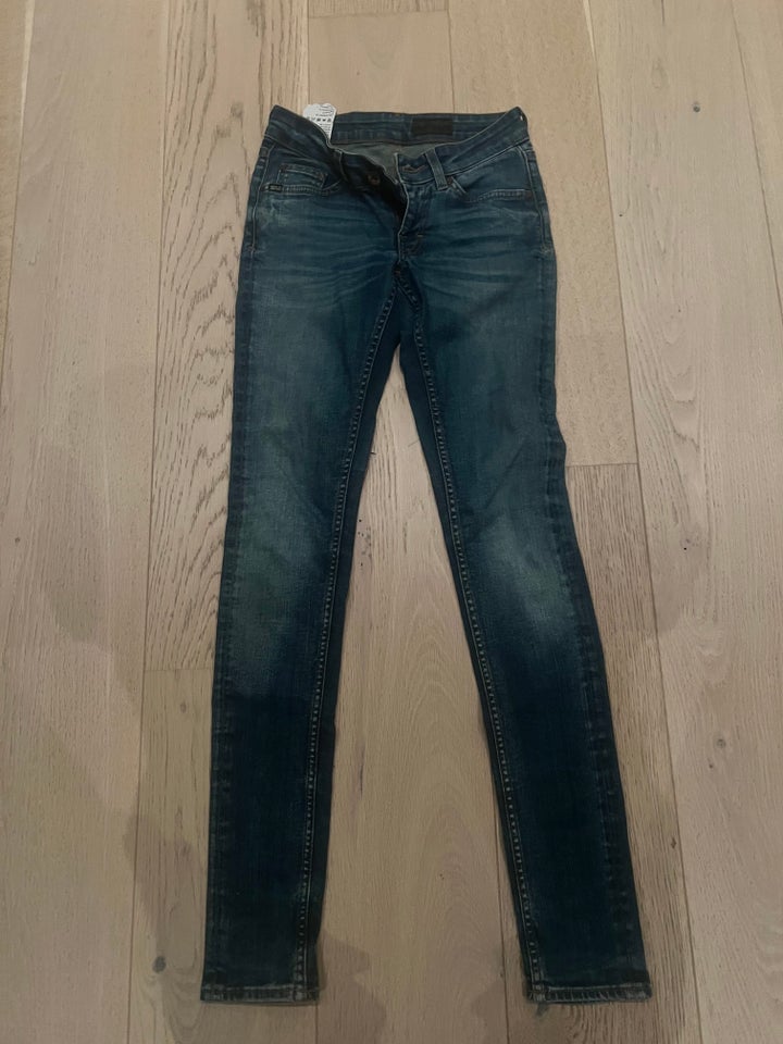 Jeans, Tiger, str. 25