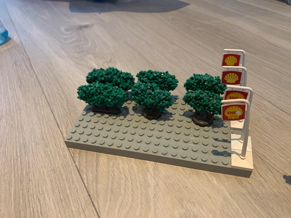 Lego System, Ældre skilte og træer