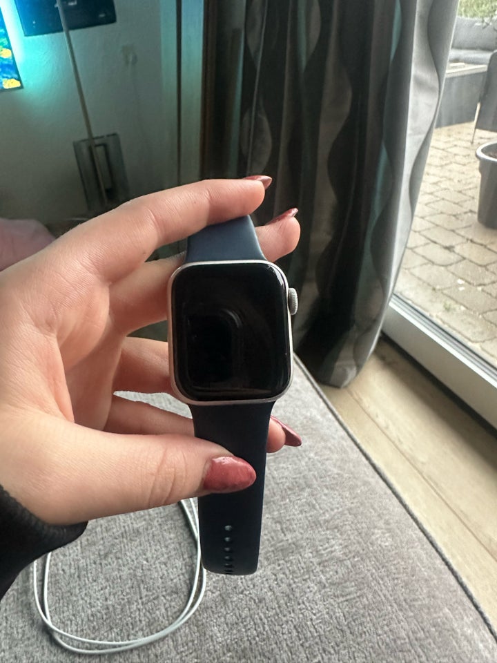 Apple Watch SE 40 mm, Apple, God