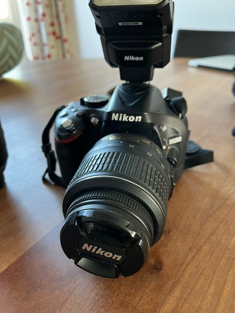 Nikon D5200