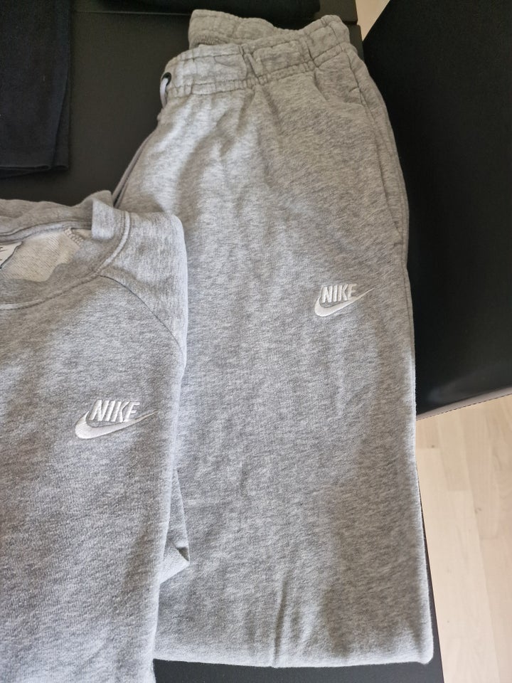 Andet Nike str S