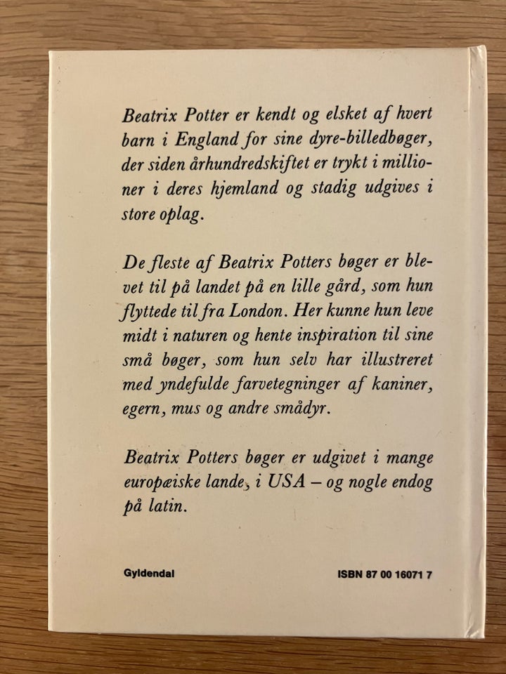 4 KLASSISKE BØGER AF BEATRIX