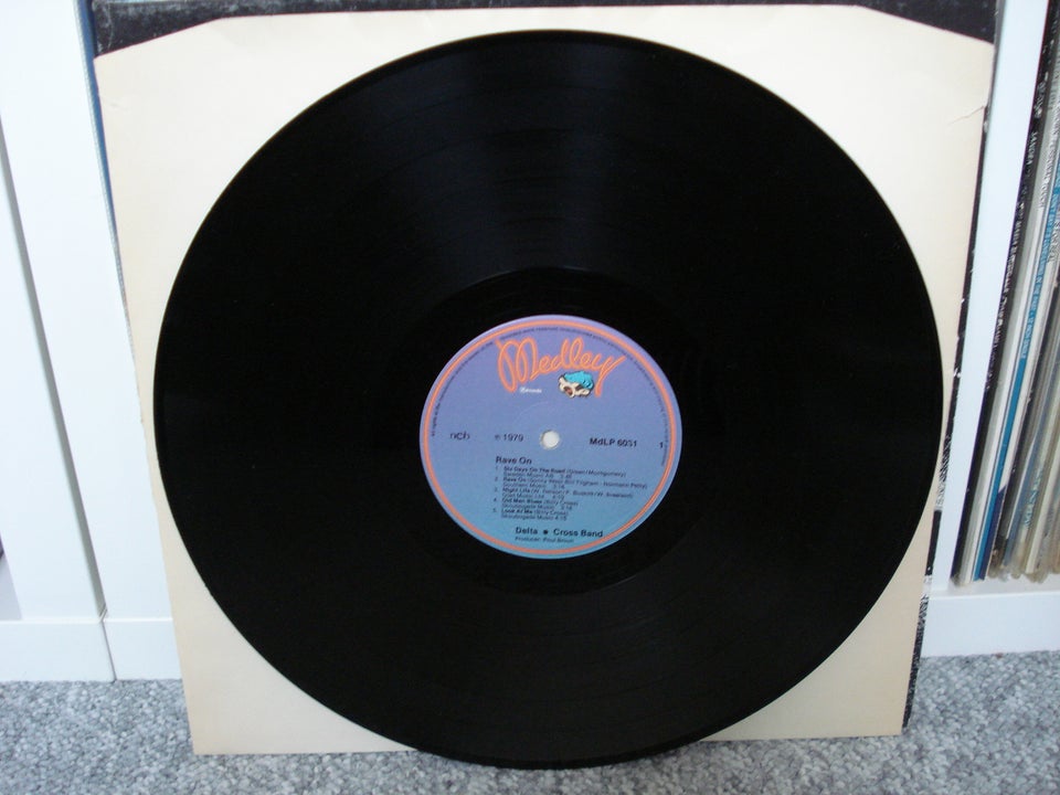 LP, Delta-Cross Band, Rave On