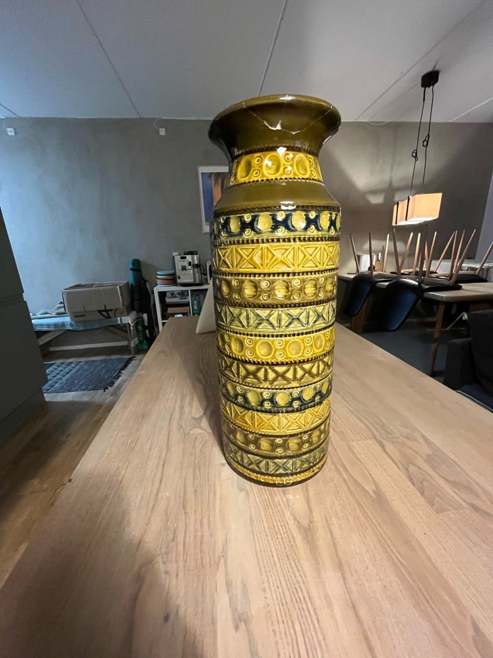 Porcelæn, Vase ukendt mærke