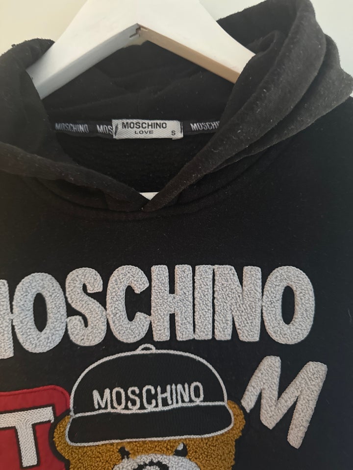 Hættetrøje, Moschino love , str. 36