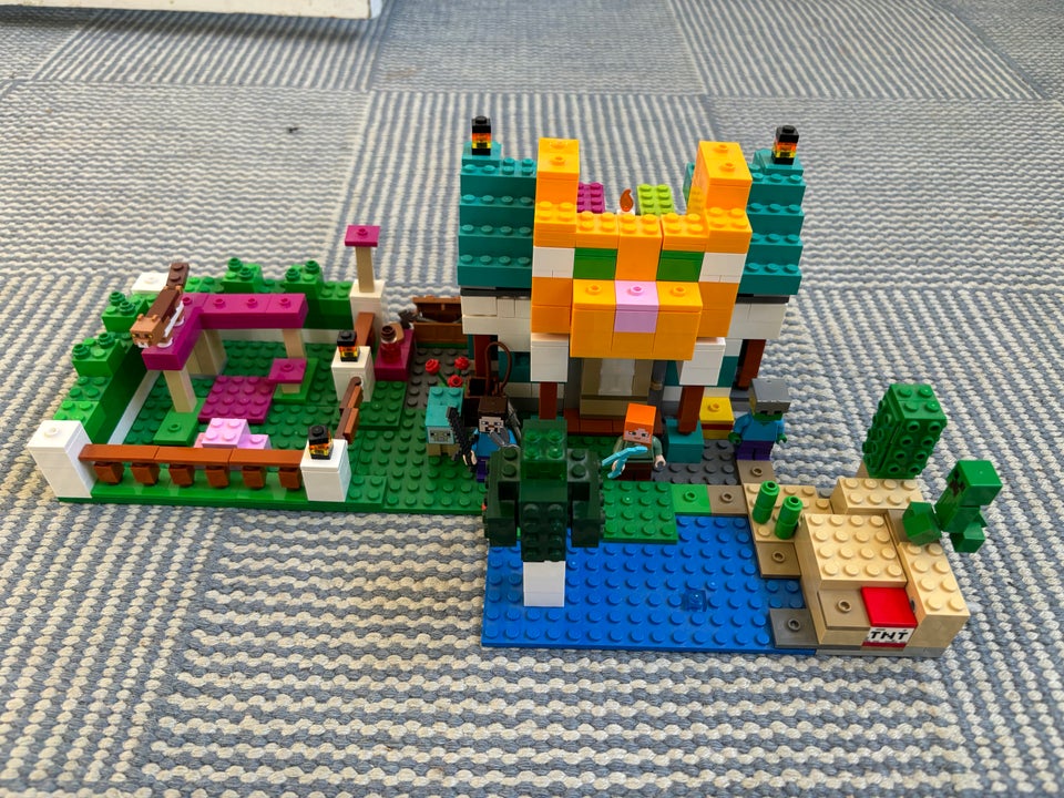 Lego Minecraft, 21249