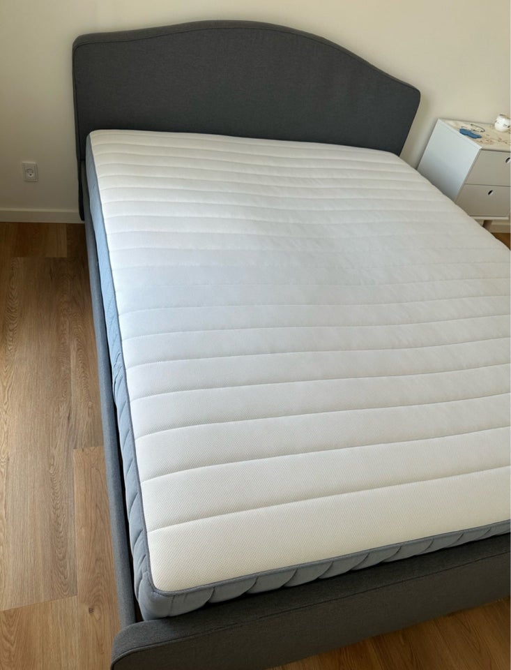 Sengeramme Ikea  b: 160 l: 200