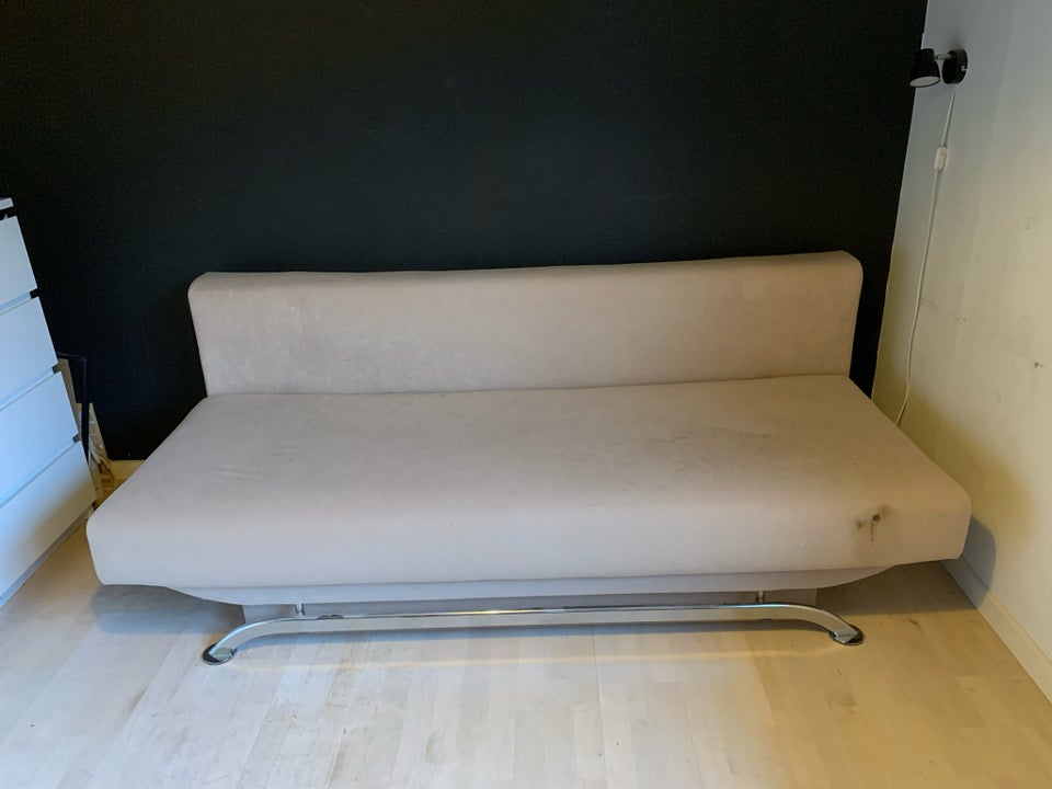 Sovesofa, b: 142 l: 195 h: 40