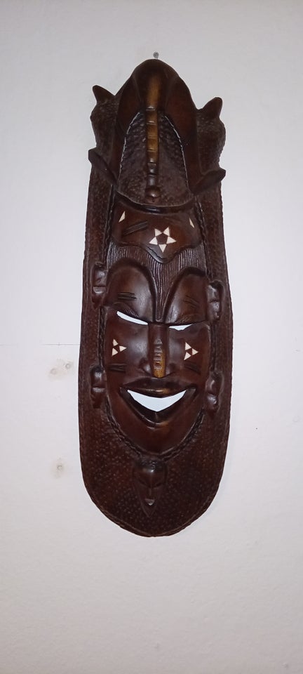 Træfigurer, Afrikansk kæmpe maske