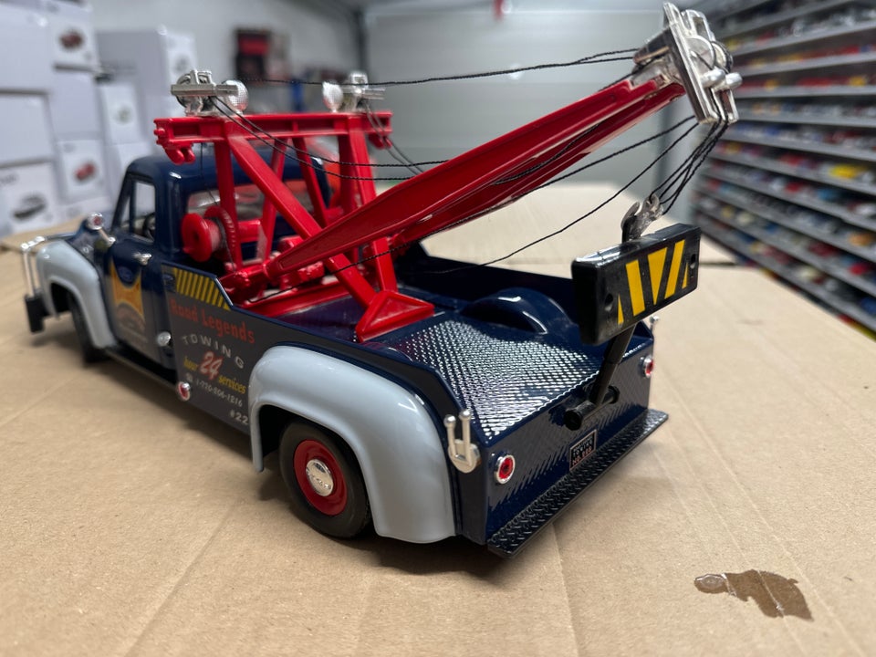 Modelbil, Ford F100 Tow truck 1953