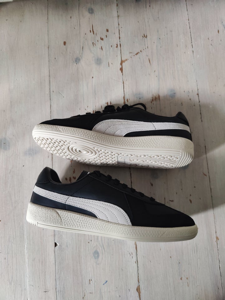 Sneakers, Puma, str. 41