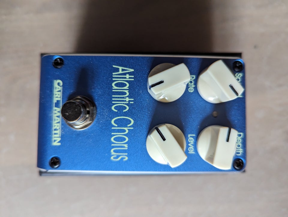 Chorus pedal, Carl Martin Atlantic