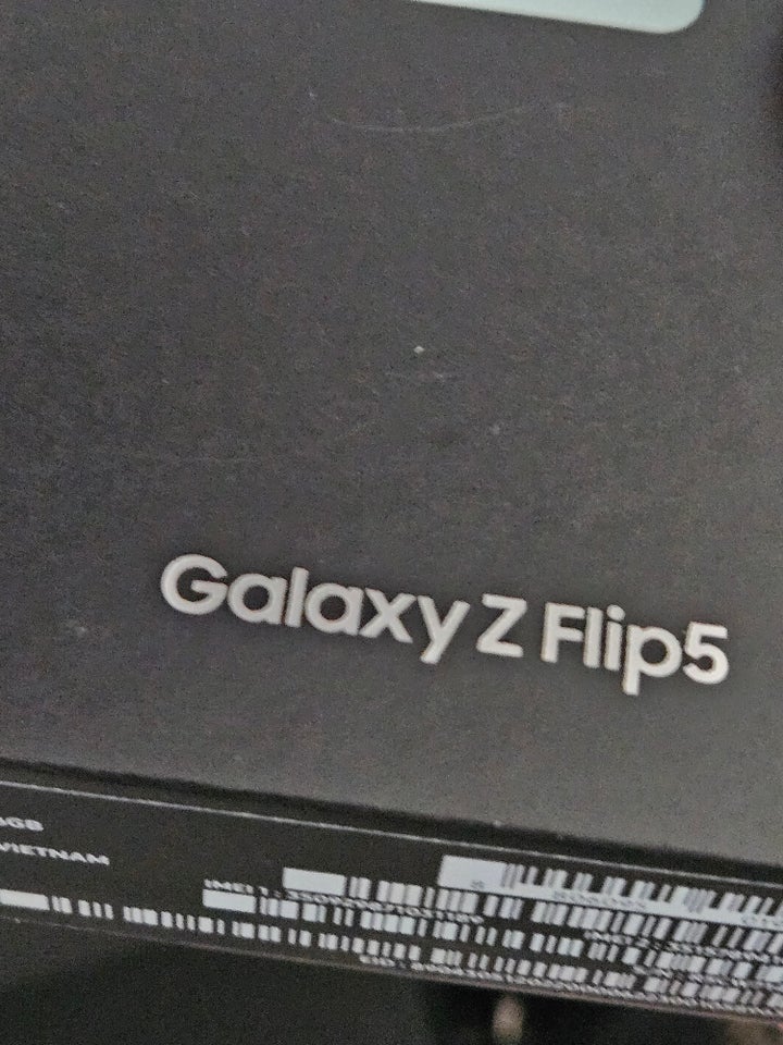 Samsung Z flip5 256  God