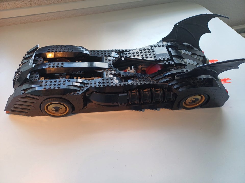 Classic Batmobile (model 77