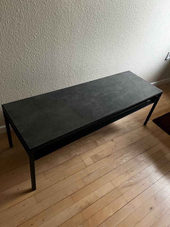 Tv-bænk, metal, b: 119 d: 40 h: 40