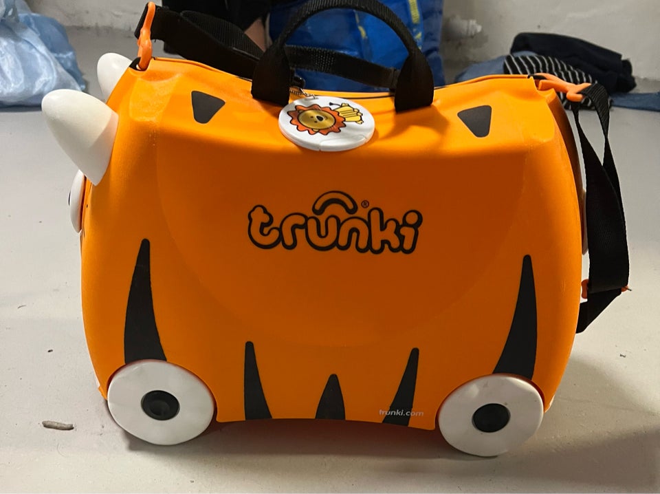 Børnekuffert, Trunki