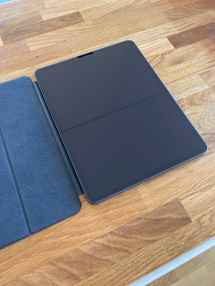 iPad Pro 4, 128 GB, sort