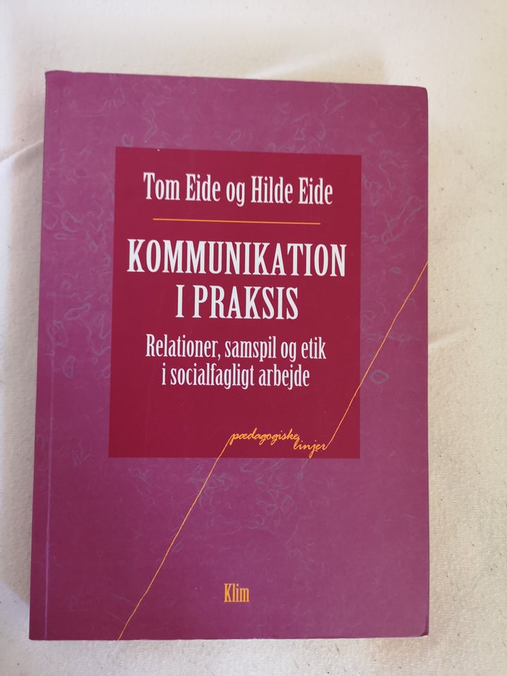 Kommunikation i praksis, emne: