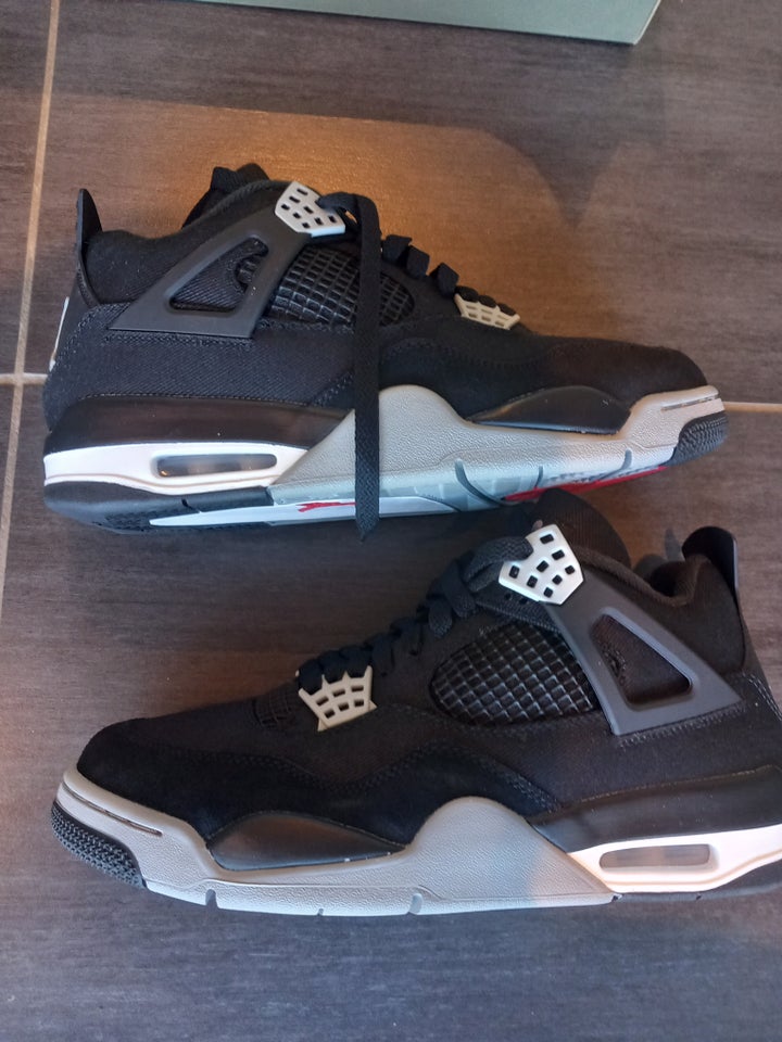 Sneakers, Jordan 4 black canvas,