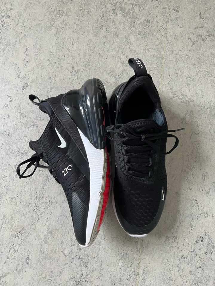 Sneakers, str. 39, Nike Air 270