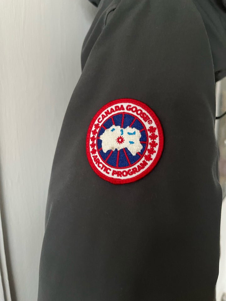 Parkacoat, str. 40, Canada Goose