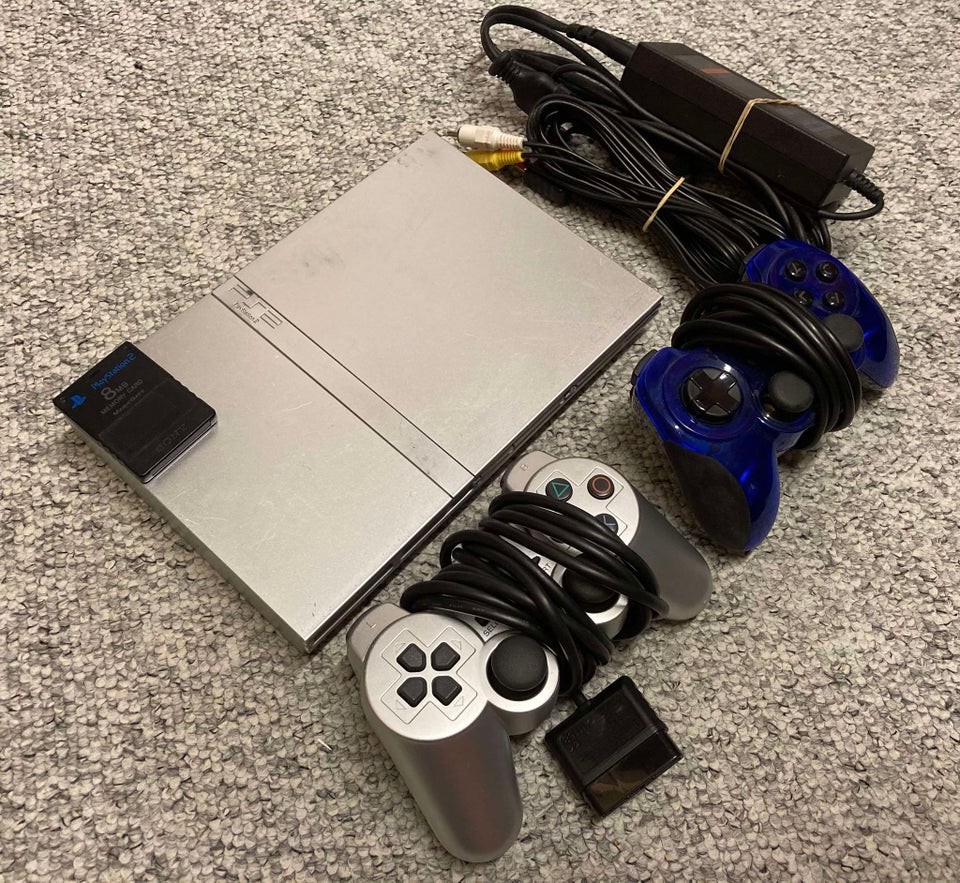 Playstation 2, Slim Silver