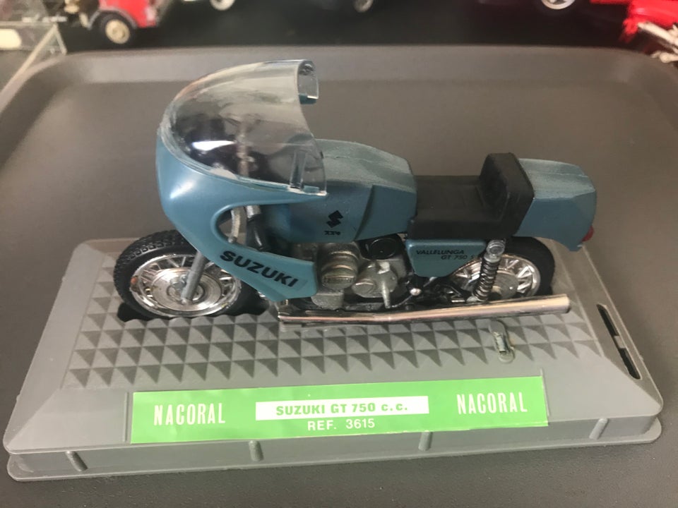 Modelmotorcykel, skala 1:15